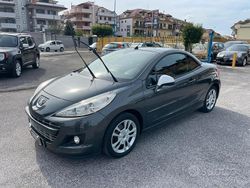 Grigio Usata 2011 Peugeot 207 CC Cabrio | 4900 € (Buon prezzo)