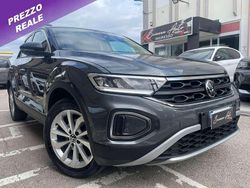 Grigio Usata 2024 VW T-Roc Edition SUV | 28.200 € (Buon prezzo)