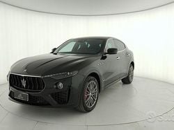Nero Usata 2021 Maserati Levante SUV | 43.500 € (Ottimo prezzo)
