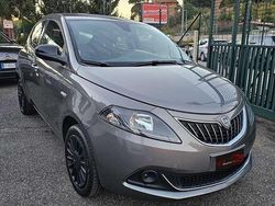 Grigio Usata 2022 Lancia Ypsilon Silver Due volumi | 9470 € (Buon prezzo)