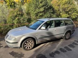 Argento Usata 2002 VW Passat Comfortline Station wagon | 1500 € (Cara)