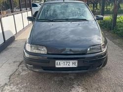 Nero Usata 1995 Fiat Punto Tre volumi | 1500 €