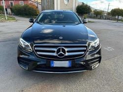 Nero Usata 2017 Mercedes E220 Premium Plus Tre volumi | 30.990 € (Buon prezzo)