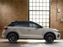 Blu Nuova 2025 VW T-Roc Edition SUV | 30.600 € (Buon prezzo)