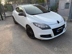Bianco Usata 2011 Renault Mégane Coupé Coupé | 4000 € (Buon prezzo)