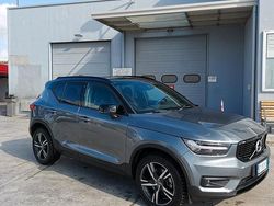 Grigio Usata 2018 Volvo XC40 R-Design SUV | 14.500 € (Ottimo prezzo)