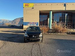 Nero Usata 2009 Renault Clio II Tre volumi | 3500 € (Buon prezzo)