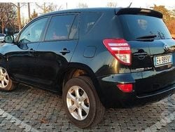 Nero Usata 2011 Toyota RAV4 Tre volumi | 8600 € (Buon prezzo)