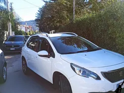 Usata 2018 Peugeot 2008 SUV | 9500 € (Super prezzo)