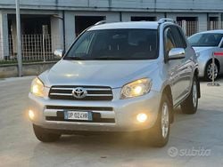 Grigio Usata 2008 Toyota RAV4 Station wagon | 5000 € (Buon prezzo)
