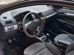 Usata 2007 Opel Astra | 3500 € (Molto cara)