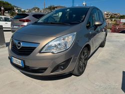 Oro Usata 2011 Opel Meriva Monovolume | 5500 € (Cara)