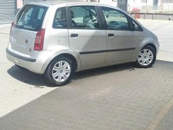 Grigio Usata 2005 Fiat Idea Monovolume | 2300 €