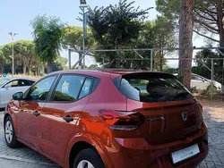 Usata 2022 Dacia Sandero Due volumi | 10.900 € (Ottimo prezzo)