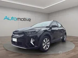 Nero Usata 2023 Kia Stonic Urban SUV | 15.900 € (Buon prezzo)