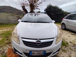 Bianco Usata 2008 Opel Corsa S Coupé | 450 € (Buon prezzo)