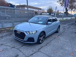 Grigio Usata 2022 Audi A1 Sportback Ambiente Due volumi | 20.900 € (Buon prezzo)