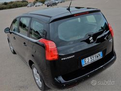 Nero Usata 2012 Peugeot 5008 Monovolume | 3500 € (Buon prezzo)