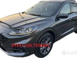 Grigio scuro Usata 2021 Ford Kuga ST-Line SUV | 20.490 € (Ottimo prezzo)