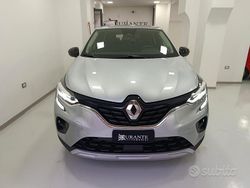Grigio Usata 2023 Renault Captur Equilibre SUV | 17.500 € (Buon prezzo)