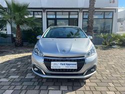 Grigio Usata 2017 Peugeot 208 Allure Due volumi | 9800 € (Cara)