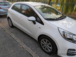Usata 2016 Kia Rio Tre volumi | 6300 € (Ottimo prezzo)