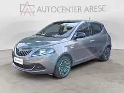Grigio metallizzato Usata 2023 Lancia Ypsilon S Due volumi | 12.800 € (Buon prezzo)