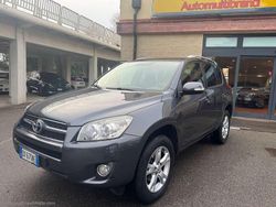 Grigio Usata 2009 Toyota RAV4 Multidrive S SUV | 7490 € (Buon prezzo)