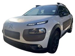 Bianco(met.) Usata 2015 Citroën C4 Cactus Shine Edition Due volumi | 6950 € (Buon prezzo)