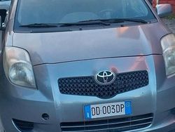Grigio Usata 2006 Toyota Yaris Tre volumi | 3300 €