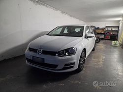Bianco Usata 2013 VW Golf Highline Tre volumi | 12.000 € (Molto cara)