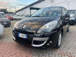 Nero Usata 2011 Renault Scénic III Monovolume | 6990 € (Cara)