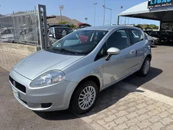 Usata 2009 Fiat Grande Punto Dynamic Due volumi | 3300 € (Buon prezzo)