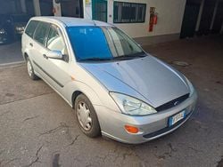 Argento Usata 2000 Ford Focus Zetec Station wagon | 1400 € (Buon prezzo)