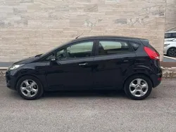 Usata 2009 Ford Fiesta Titanium Due volumi | 5300 € (Molto cara)