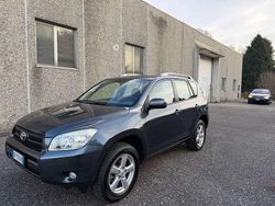 Grigio Usata 2008 Toyota RAV4 Luxury SUV | 7400 € (Buon prezzo)
