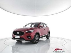 Rosso Usata 2023 MG ZS Luxury Tre volumi | 12.771 € (Ottimo prezzo)