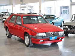 Rosso Usata 1988 Alfa Romeo 75 Tre volumi | 16.800 €