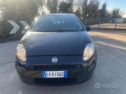 Nero Usata 2014 Fiat Punto Tre volumi | 2500 € (Ottimo prezzo)