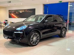 Nero Usata 2015 Porsche Cayenne Platinum Edition SUV | 28.200 € (Buon prezzo)