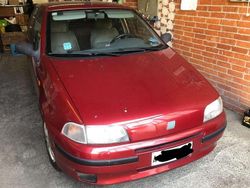 Rosso Usata 1995 Fiat Punto Tre volumi | 2000 €