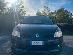 Usata 2008 Renault Clio II Dynamique Tre volumi | 3600 € (Buon prezzo)