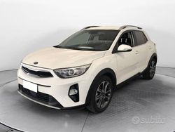 Bianco Usata 2020 Kia Stonic Style SUV | 14.900 € (Cara)