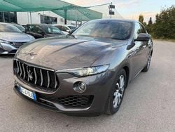 Grigio Usata 2021 Maserati Levante GranLusso SUV | 45.990 € (Buon prezzo)