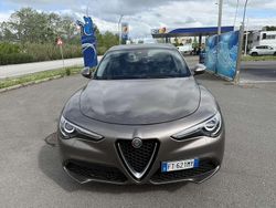 Usata 2018 Alfa Romeo Stelvio Executive SUV | 14.700 € (Buon prezzo)