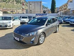 Grigio Usata 2021 Ford Focus Business Edition Station wagon | 13.930 € (Buon prezzo)