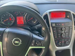Usata 2011 Opel Astra Cosmo Tre volumi | 3900 € (Ottimo prezzo)