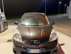 Nero Usata 2011 Nissan Note Tre volumi | 2200 € (Buon prezzo)