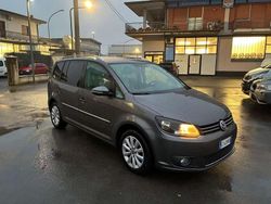 Grigio Usata 2011 VW Touran Highline Monovolume | 6300 € (Buon prezzo)