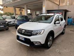 Bianco Usata 2021 Dacia Sandero Comfort Tre volumi | 7999 € (Ottimo prezzo)